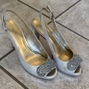 ANTONIO MELANI Silver Peep-Toe Heels